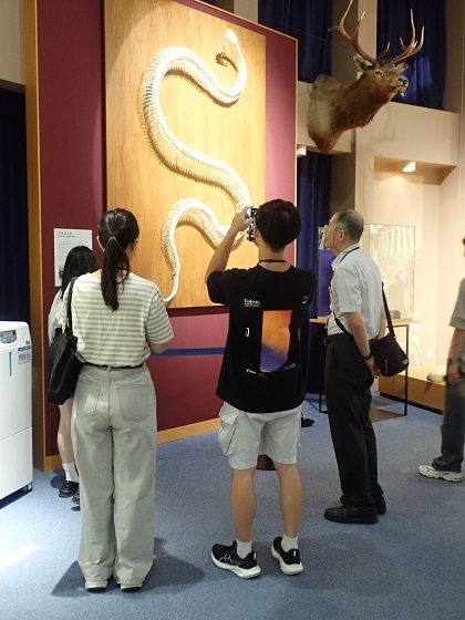 いのちの博物館に中興大学と屏東科技大學の学生が来館