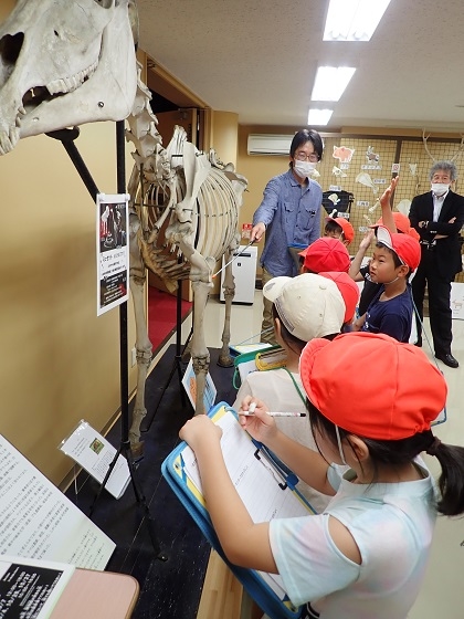 相模原市立根小屋小学校と湘南小学校3年生が来館